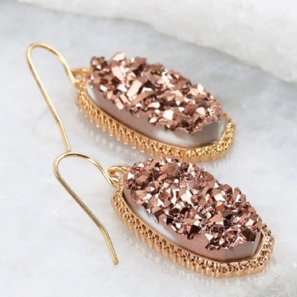 Gold| Druzy | Hooked Dangle Earrings| NWT